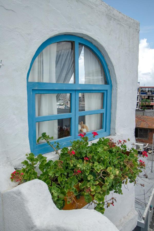 Hotel Casa Blanca Puerto Baquerizo Moreno Bagian luar foto