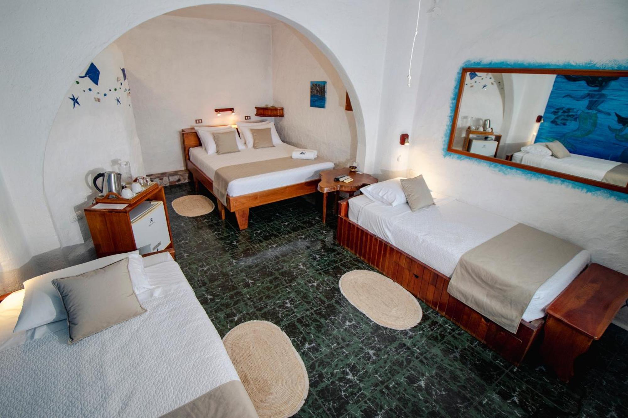 Hotel Casa Blanca Puerto Baquerizo Moreno Ruang foto