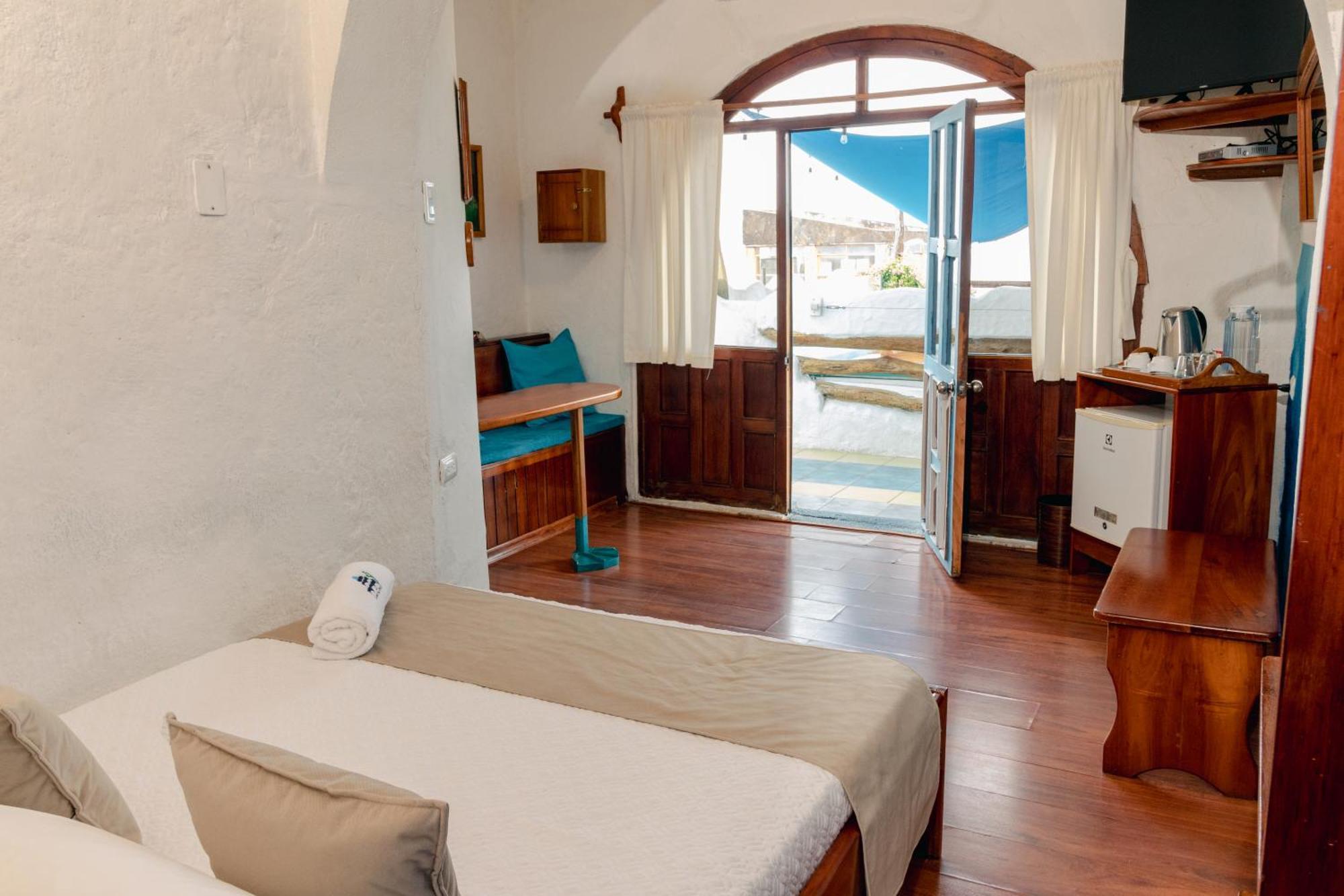 Hotel Casa Blanca Puerto Baquerizo Moreno Ruang foto